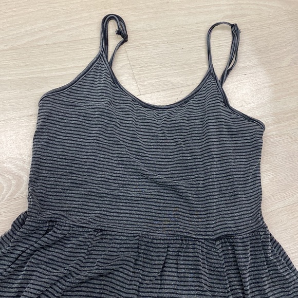 Brandy Melville Dress - Thin & Comfy - Picture 2 of 7